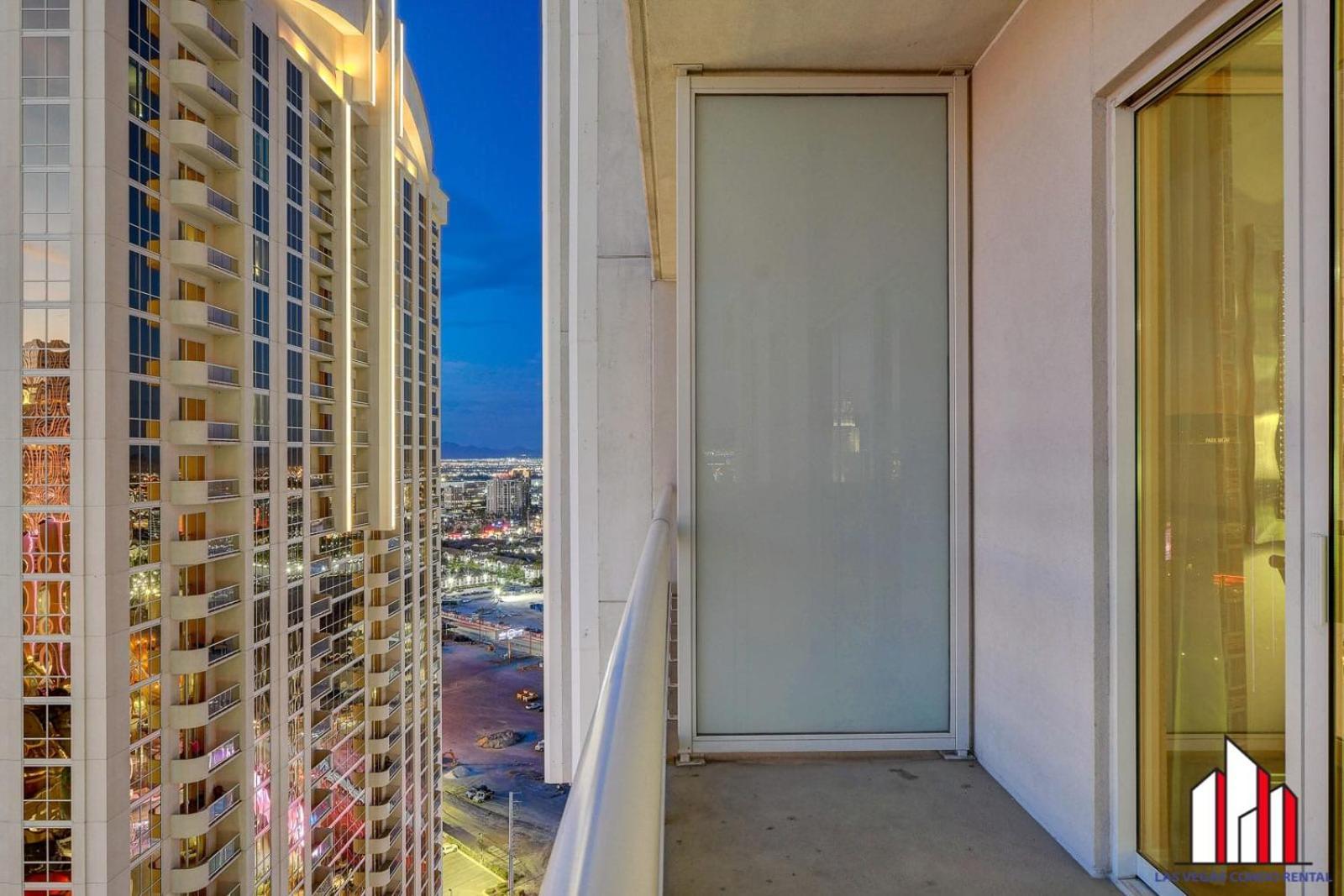 Mgm Signature-30-705 F1 Track & Strip View Balcony Лас-Вегас Екстер'єр фото